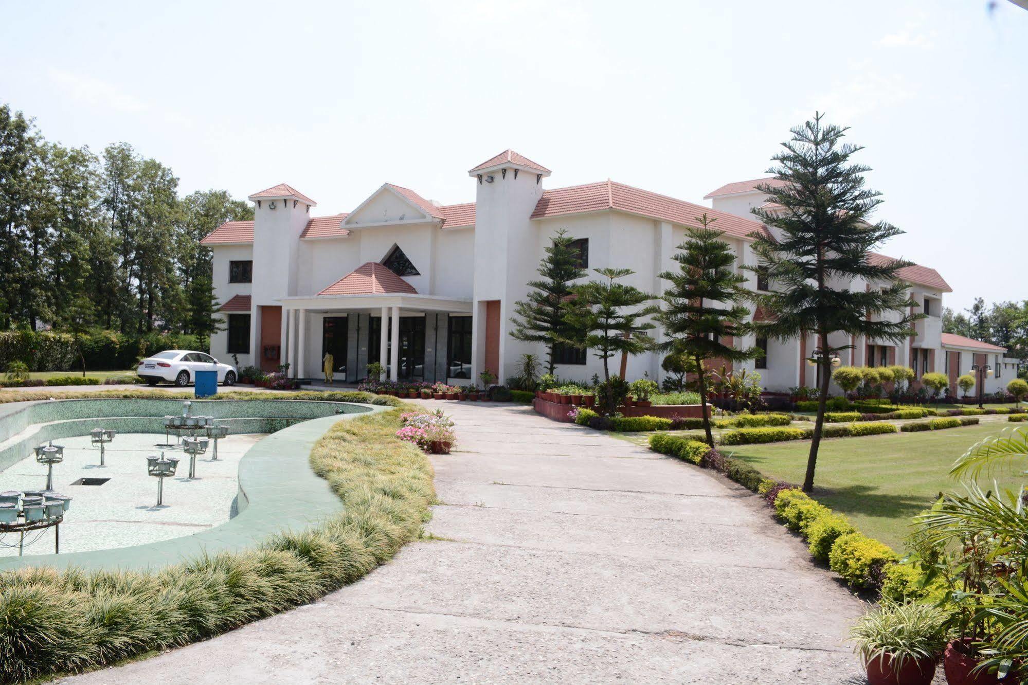 Naturoville Ayurvedic And Yoga Retreat Ξενοδοχείο Rishīkesh Εξωτερικό φωτογραφία
