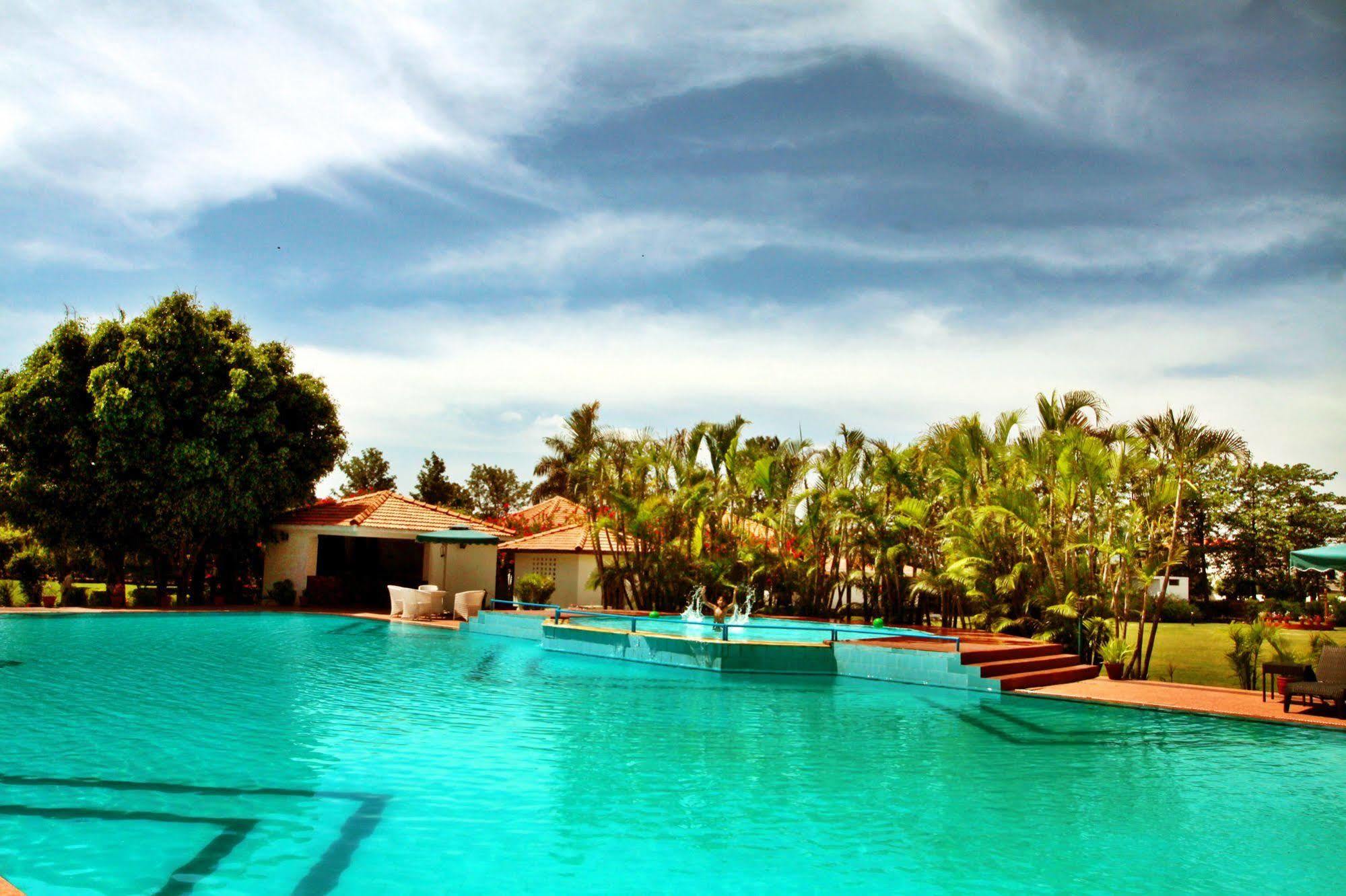 Naturoville Ayurvedic And Yoga Retreat Ξενοδοχείο Rishīkesh Εξωτερικό φωτογραφία